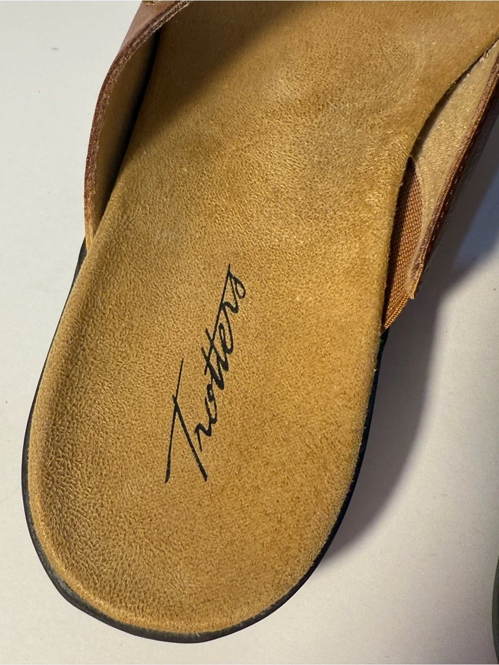 Trotters Ruthie Tan Brown Slide Sandals - Braided Straps Sz 9.5